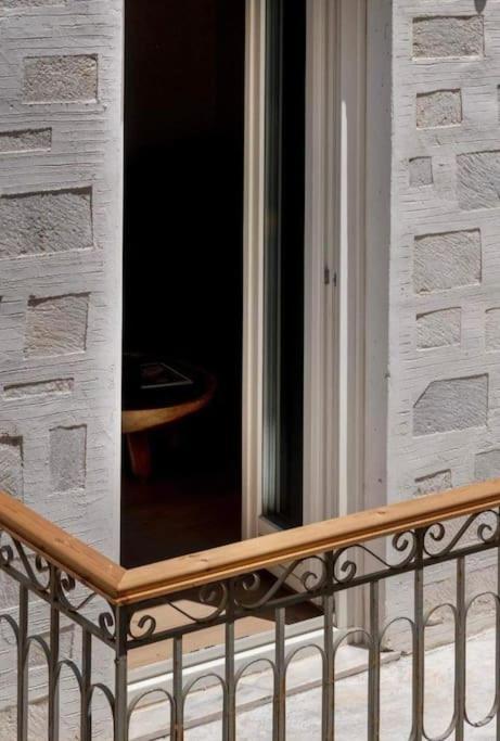 Nomade Vibrant Living Loft Apartment แอร์มูโปลี ภายนอก รูปภาพ