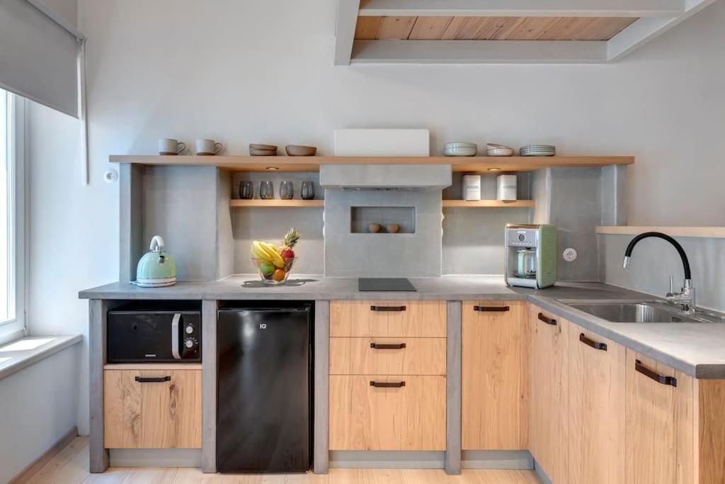 Nomade Vibrant Living Loft Apartment แอร์มูโปลี ภายนอก รูปภาพ