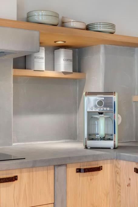 Nomade Vibrant Living Loft Apartment แอร์มูโปลี ภายนอก รูปภาพ